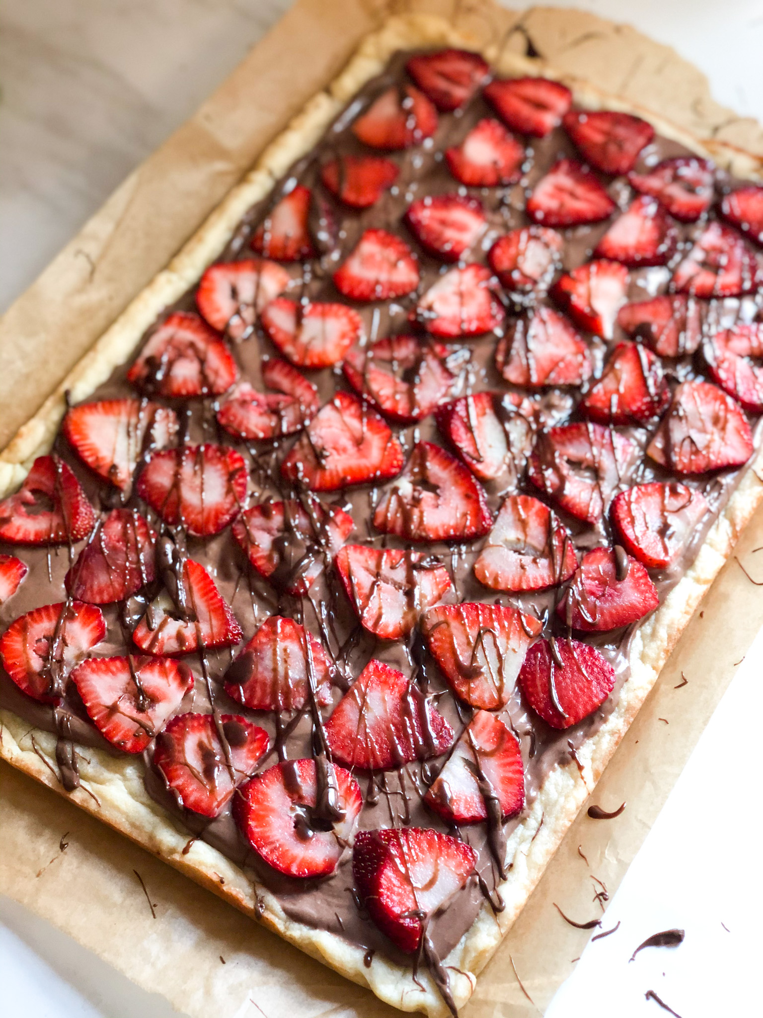 strawberry chocolate hazelnut sheet cookie